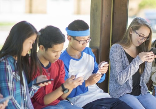 What type of social media do teenagers use?